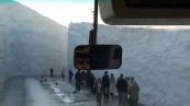 Giappone, un muro di neve alto 15 metri