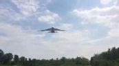 L'Antonov, l'aereo più grande del mondo, atterra a Malpensa