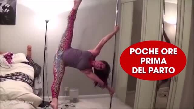 Travaglio no problem con la pole dance