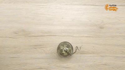 Infuso di camomilla e fragola contro il malditesta #tuttasalute