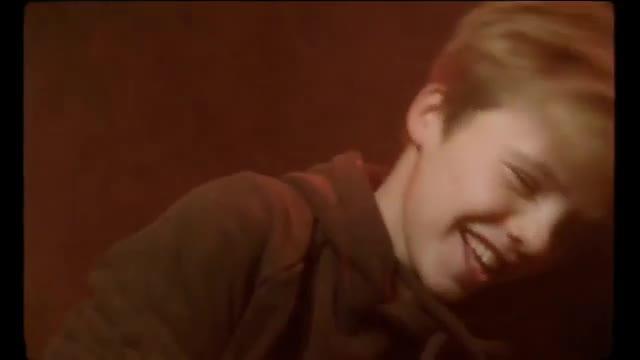 Cruz Beckham cantante