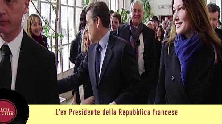 2 febbraio: Sarkozy sposa Carla Bruni