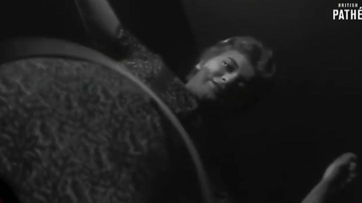 5 marzo: Nasce l'Hula Hopp