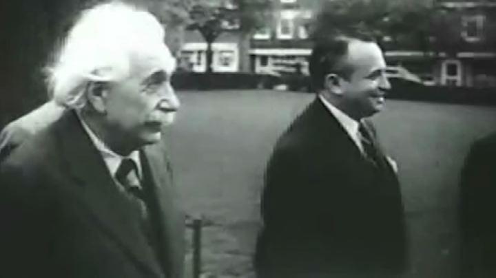 20 marzo: Einstein pubblica la Teoria della relativita'