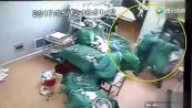 Scoppia la rissa in sala operatoria: chirurgo colpisce infermiera