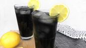Trend estate: come preparare la limonata nera