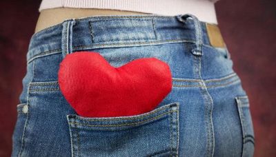 Ecco come far tornare nuovi i vestiti vecchi o rovinati