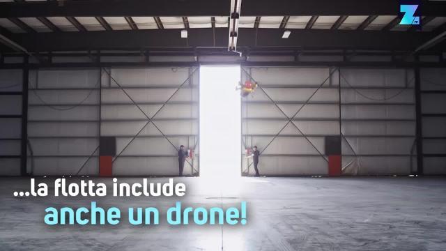 Una flotta di hot dog pronta per le consegne!