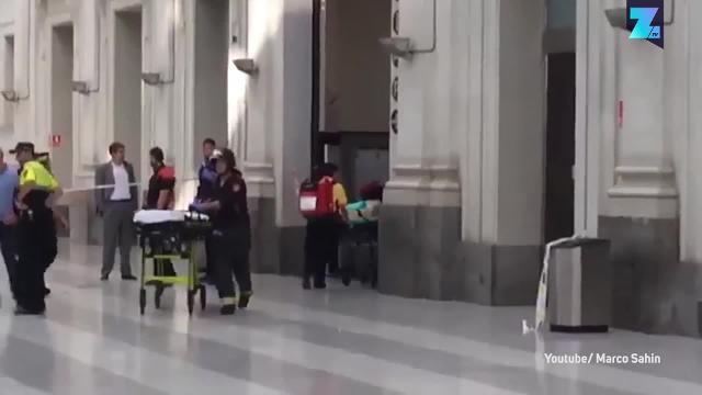Treno contro banchina: a Barcellona almeno 50 feriti