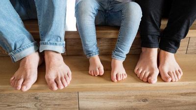 Come tenere i piedi freschi e profumati anche d'estate