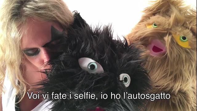 Snoop Cat ft Cat la Furia: Floor is Lava