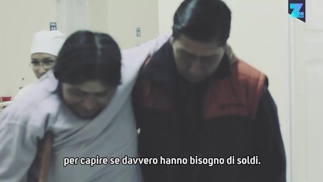 Aiuti anonimi, perché non si può morire per 100 dollari