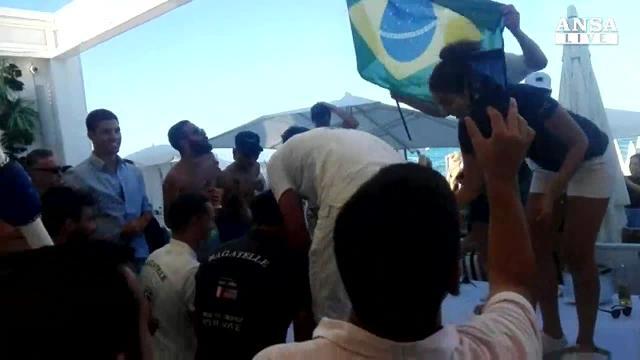 Neymar fa festa a Saint-Tropez