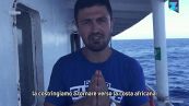 La barca (europea) che respinge i migranti