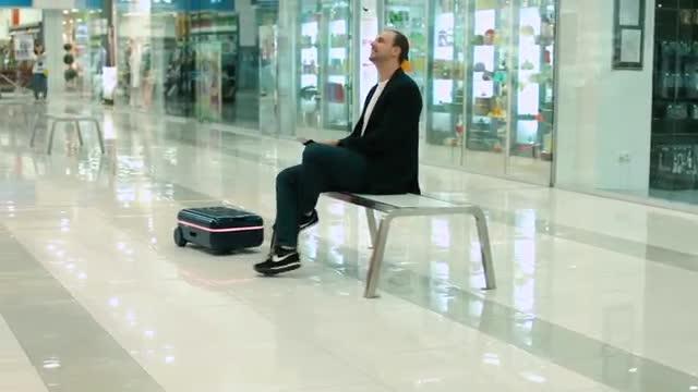 Travelmate la valigia robot che ti segue ovunque