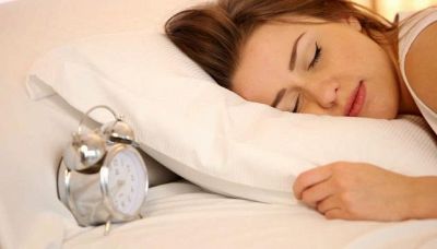 La mattina non riuscite ad alzarvi dal letto? Fate così