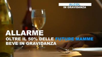 Alcol in gravidanza: i deficit che potrebbe causare nel feto