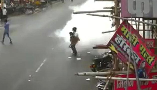Bomba nel negozio: l'eroico salvataggio del bambino