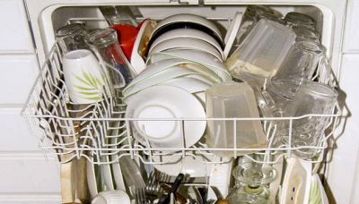 Cosa non mettere mai in lavastoviglie