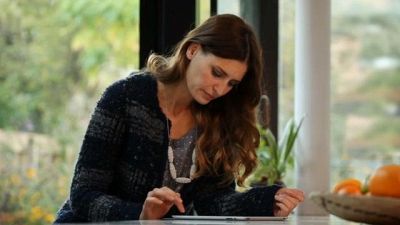 Ingobbiti, goffi, lenti: la tecnologia cambia le nostre vite