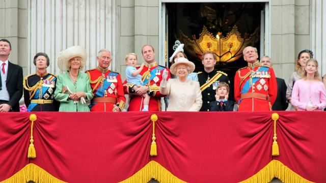 Cosa fanno i reali inglesi tutto il giorno?