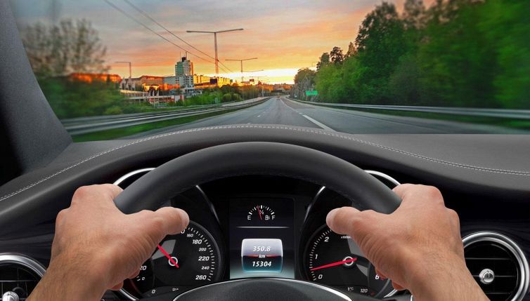 Cos'è l'ipnosi da autostrada e come evitarla