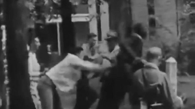 6 novembre: Le Nazioni Unite condannano l'apartheid