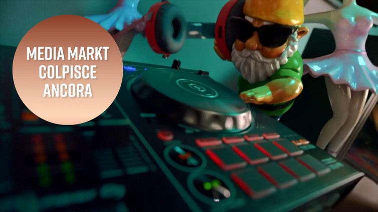 Anche i nani da giardino comprano da Media Markt