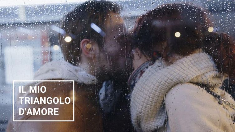 Ti vedresti mai in una relazione poligama?