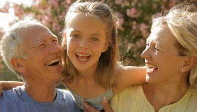 Nonni baby-sitter: il decalogo da rispettare