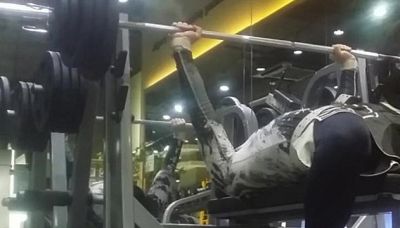 Mai fare questo esercizio in palestra (da soli)