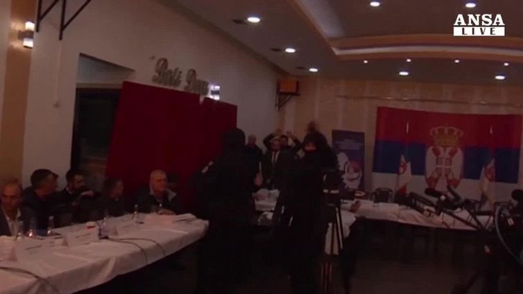 Kosovo: 32 feriti, di cui 5 gravi, in incidenti Mitrovica