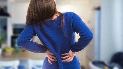 La tecnica di automassaggio per alleviare il mal di schiena