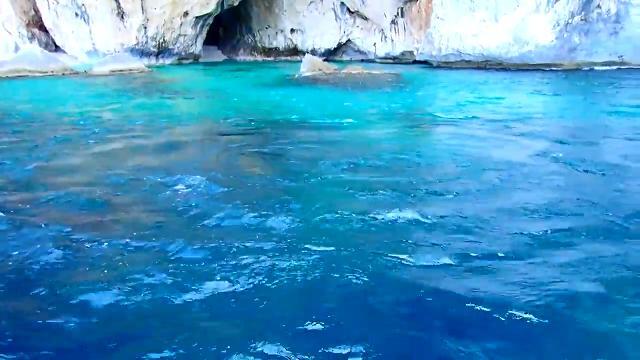 La sorgente sottomarina di Cala Mariolu in Sardegna