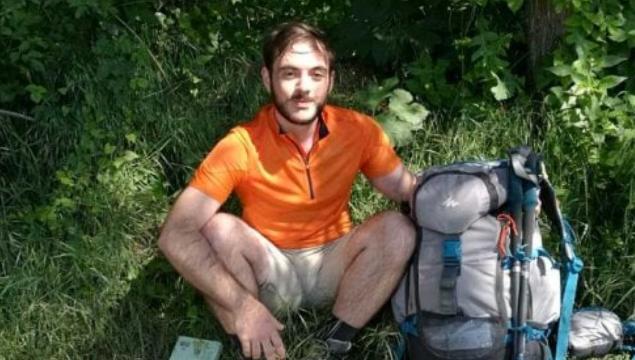 Dopo la laurea torna da Torino a Foggia a piedi