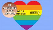 I vip italiani felici e orgogliosi di essere gay dicono no all'omofobia
