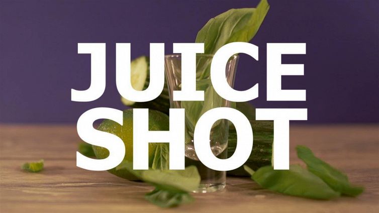 Shot di verdura e chaser di frutta: basilico