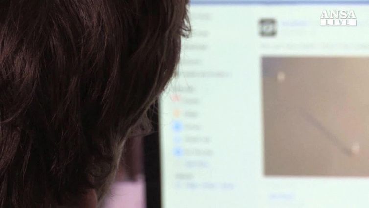 L'algoritmo che scova le fake news meglio dell'uomo