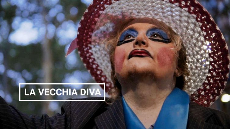 La vecchia diva, testimone di un tempo perduto