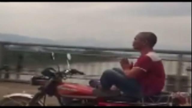 La moto si guida con la meditazione