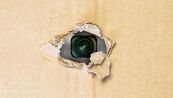 Come trovare telecamere nascoste nelle camere