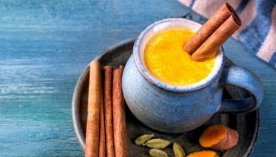 Come preparare il "golden milk", la super bevanda contro l'influenza