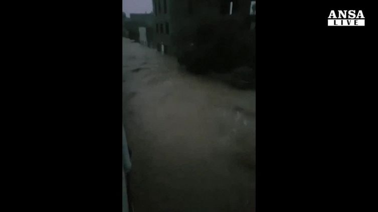 Maltempo a Maiorca, morti e dispersi