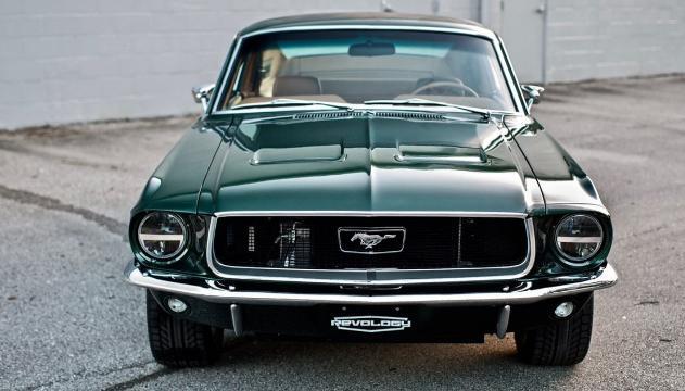 La Ford Mustang di Steve McQueen è tornata e ha gli interni Ferrari