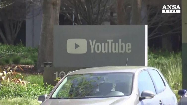 YouTube down per oltre un'ora in tutto il mondo