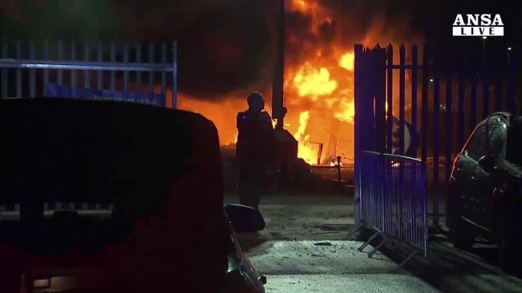 L'elicottero in fiamme del patron del Leicester