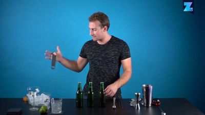 A scuola di barman: come aprire la birra