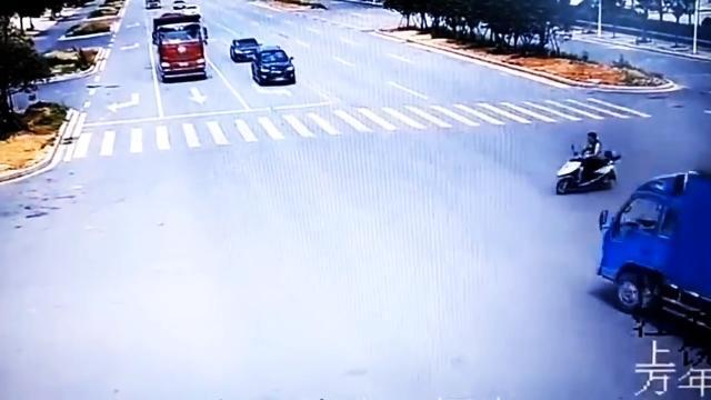 Scooterista miracolato non una ma ben due volte