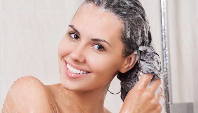Come ti lavi sotto la doccia rivela la tua personalità