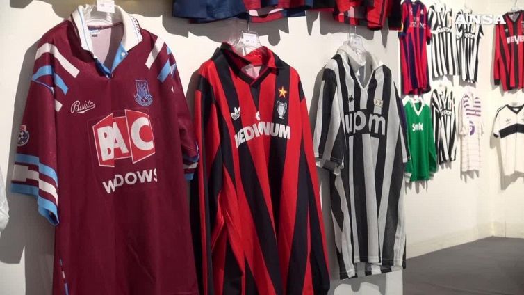 'Football memorabilia' leggende del calcio protagoniste da Aste Bolaffi
